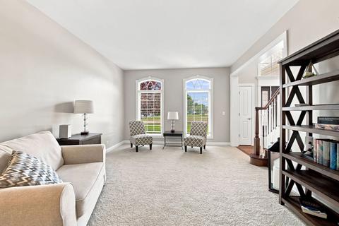 Living - 16418 S Mueller Cir, Plainfield, IL 60586 photo 2 of 5