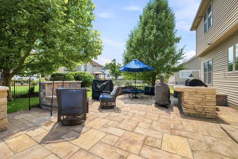 Exterior - 16418 S Mueller Cir, Plainfield, IL 60586 photo 3 of 8