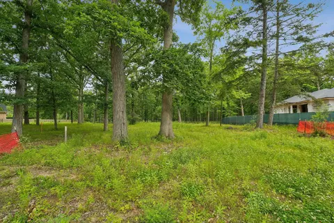 398 Forest Edge Dr, Glencoe, IL 60022 photo 2