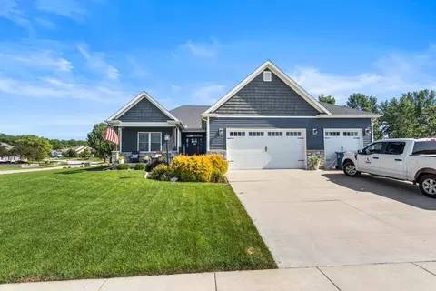 514 Weldon Springs Rd, Monticello, IL 61856