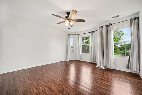 Living - 25838 S Sunrise Ct, Monee, IL 60449 photo 3 of 3