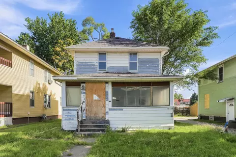 1121 15th Ave, Rock Island, IL 61201