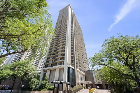 6007 N Sheridan Rd #5J, Chicago, IL 60660