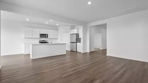 Living - 1200 Wildflower Ln, Bartlett, IL 60103 photo 1 of 5