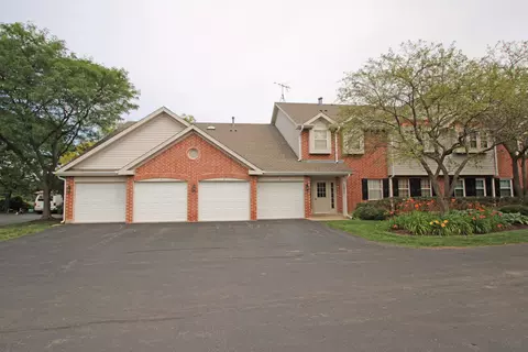 1377 Evergreen Dr #2, Palatine, IL 60074