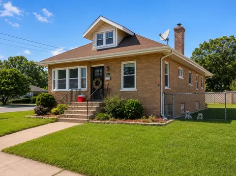 5568 W 96th St, Oak Lawn, IL 60453