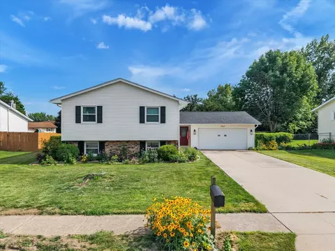 2903 W 35th St, Davenport, IA 52806