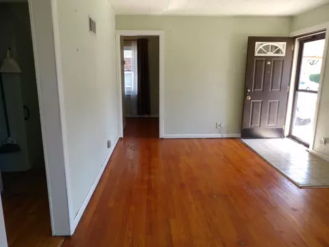 Living - 7215 Beech Ave, Hammond, IN 46324 photo 2 of 2