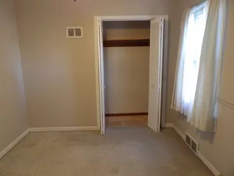Bedroom - 7215 Beech Ave, Hammond, IN 46324 photo 3 of 5