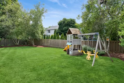 Exterior - 2759 Hillsboro Blvd, Aurora, IL 60503 photo 4 of 4
