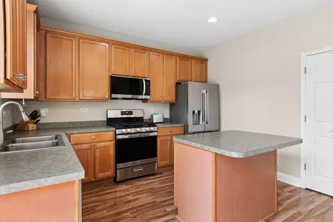Kitchen - 2759 Hillsboro Blvd, Aurora, IL 60503 photo 2 of 2