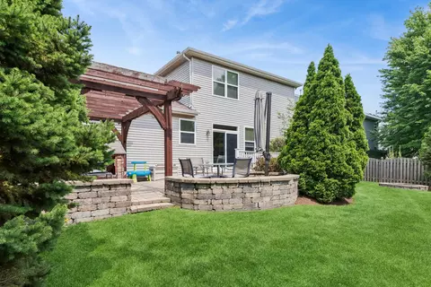 Exterior - 2759 Hillsboro Blvd, Aurora, IL 60503 photo 3 of 4