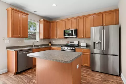Kitchen - 2759 Hillsboro Blvd, Aurora, IL 60503 photo 1 of 2