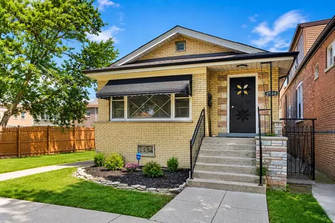 2524 W 45th St, Chicago, IL 60632