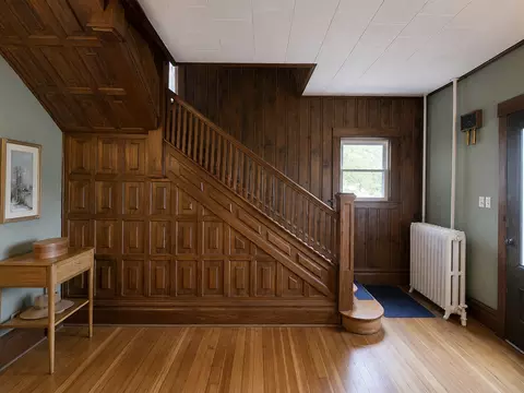 Entry Way - 308 E Washington St, Ashkum, IL 60911 photo 2 of 6