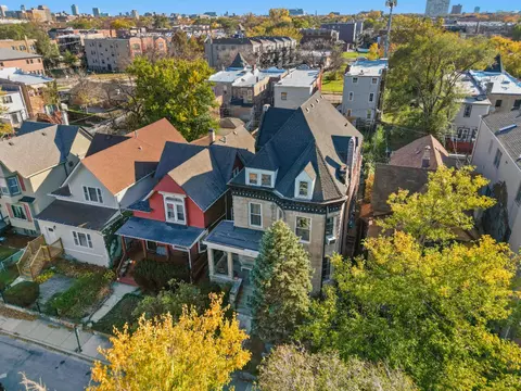 441 E 42nd St, Chicago, IL 60653 photo 2