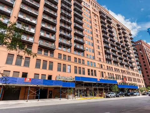 165 N Canal St #809, Chicago, IL 60606
