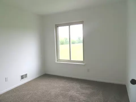 Bedroom - 1901 C Lisbon Rd #C, Morris, IL 60450 photo 3 of 3