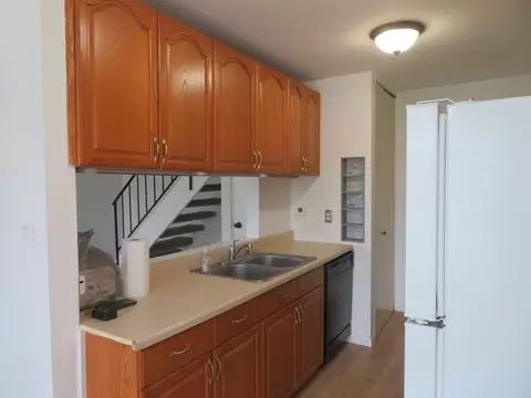 Kitchen - 1901 C Lisbon Rd #C, Morris, IL 60450 photo 2 of 2