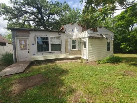 602 3rd Ave, East Moline, IL 61244