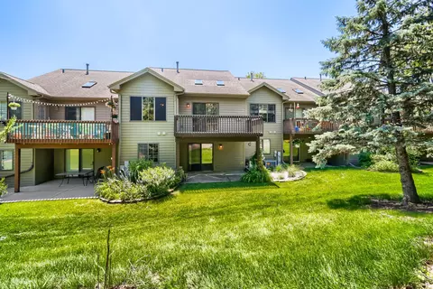 Exterior - 2016 Jeffrey Ln #2016, Elgin, IL 60123 photo 4 of 4