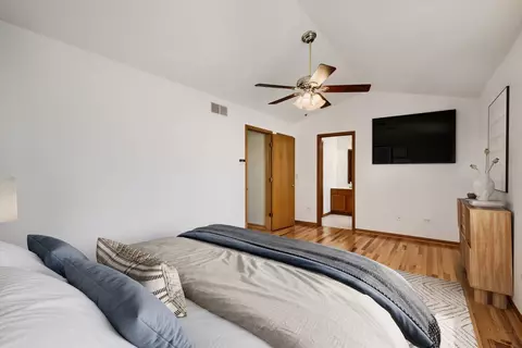 Bedroom - 2016 Jeffrey Ln #2016, Elgin, IL 60123 photo 1 of 1