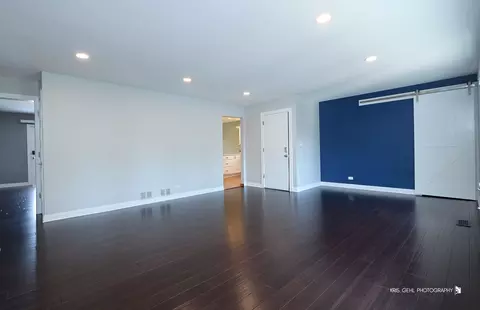 Living - 1000 E Ardyce Ln, Mount Prospect, IL 60056 photo 6 of 12
