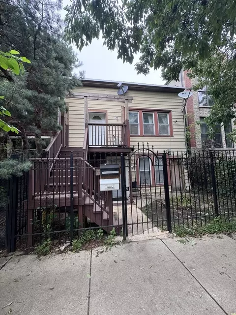 1940 W Huron St, Chicago, IL 60622
