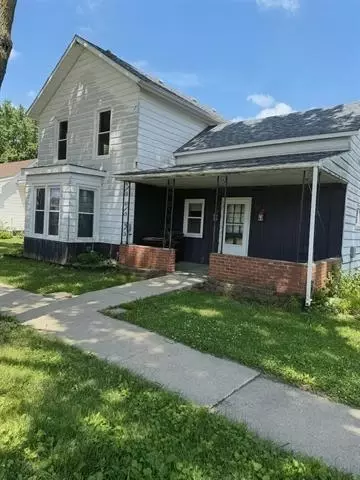 208 E Second St, Leaf River, IL 61047 photo 2