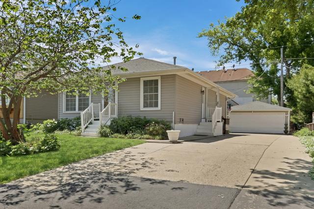 1226 Barberry Ln, Round Lake Beach, IL 60073