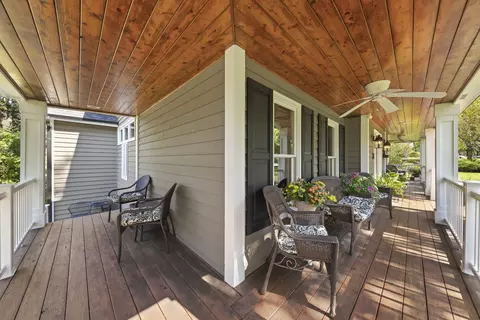 Exterior - 443 Timber Ridge Dr, Bartlett, IL 60103 photo 3 of 11