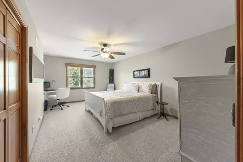 Bedroom - 443 Timber Ridge Dr, Bartlett, IL 60103 photo 3 of 4