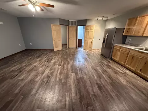 703 O Henry St, Mcleansboro, IL 62859 photo 21