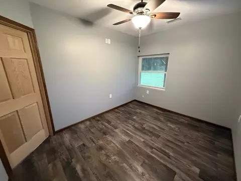 703 O Henry St, Mcleansboro, IL 62859 photo 33