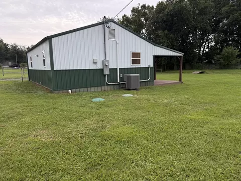 703 O Henry St, Mcleansboro, IL 62859 photo 14