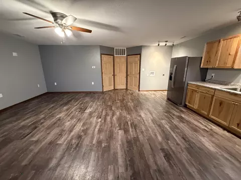 703 O Henry St, Mcleansboro, IL 62859 photo 22