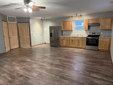 703 O Henry St, Mcleansboro, IL 62859 photo 24