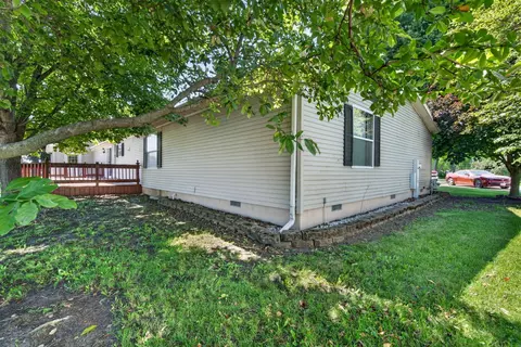 414 N Pine St, Gardner, IL 60424 photo 41