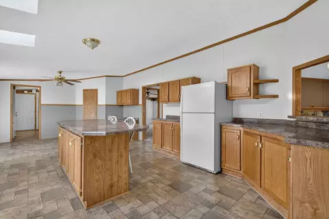 414 N Pine St, Gardner, IL 60424 photo 22