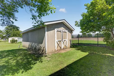 414 N Pine St, Gardner, IL 60424 photo 40