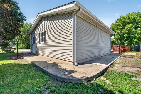 414 N Pine St, Gardner, IL 60424 photo 43