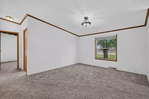 414 N Pine St, Gardner, IL 60424 photo 13