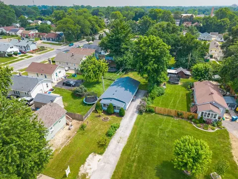 View/Area - Undisclosed, Aurora, IL 60505 photo 2 of 5