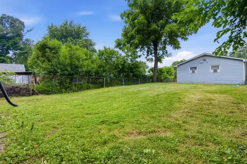 Exterior - Undisclosed, Aurora, IL 60505 photo 5 of 6