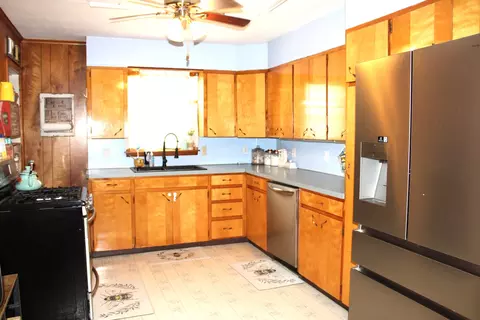 Kitchen - 230 N Cherry St, Centralia, IL 62801 photo 3 of 7
