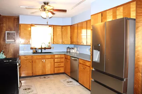 Kitchen - 230 N Cherry St, Centralia, IL 62801 photo 5 of 7