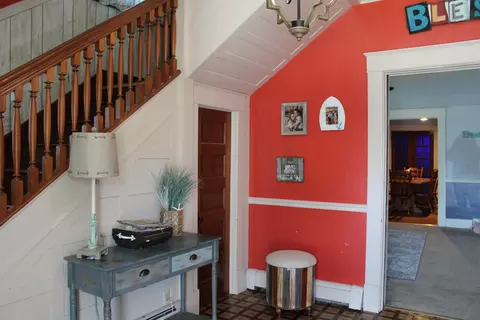 Entry Way - 230 N Cherry St, Centralia, IL 62801 photo 4 of 13