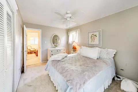170 Westview St, Hoffman Estates, IL 60169 photo 14