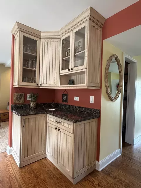 Kitchen - 1683 Castaway Ct, Hoffman Estates, IL 60010 photo 5 of 5