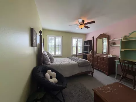 Bedroom - 1683 Castaway Ct, Hoffman Estates, IL 60010 photo 1 of 3
